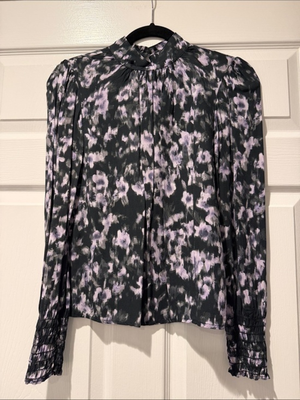 BELLA DAHL Black Floral Long-Sleeve Blouse with Lavender Print Size XS - Picture 1 of 8